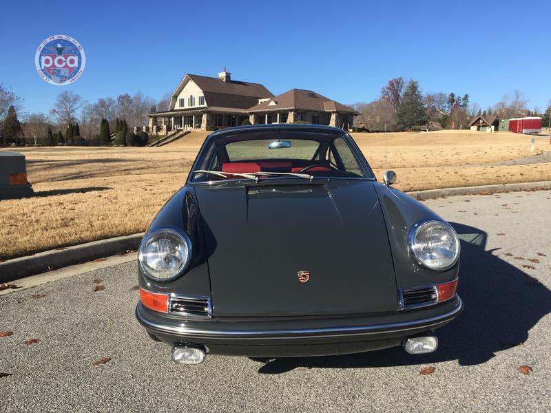 pinocreemOWN #06　SLATE GREY / GREY Slate Grey | Rennbow - The Porsche Color Wiki