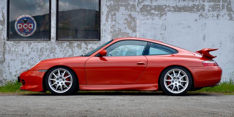 本A-23  赤10  ② Zanzibar Red | Rennbow - The Porsche Color Wiki