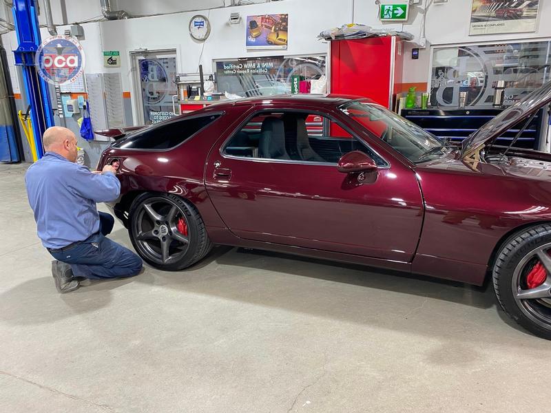Zyclam Red Pearl Effect | Rennbow - The Porsche Color Wiki